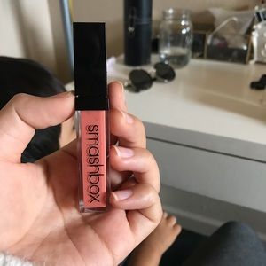 Smashbox lipgloss color coraline